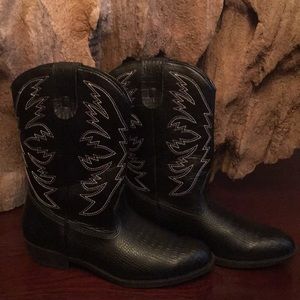 Worn once cowgirl boots 💕